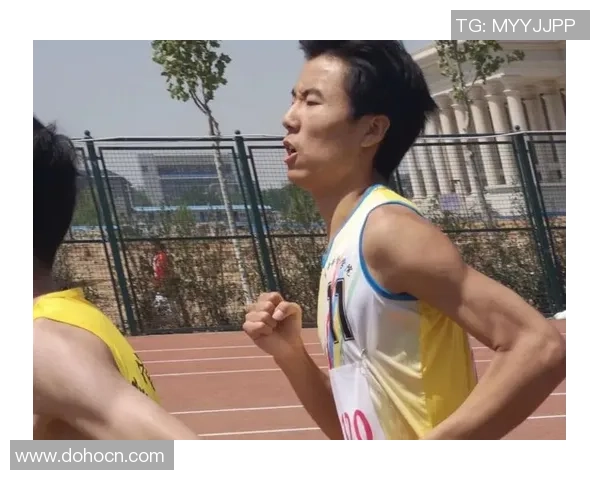 重庆篮球队在耐力排行榜中荣登第三名展现强大实力与拼搏精神 重庆篮球队在耐力排行榜中荣登第三名展现强大实力与拼搏精神